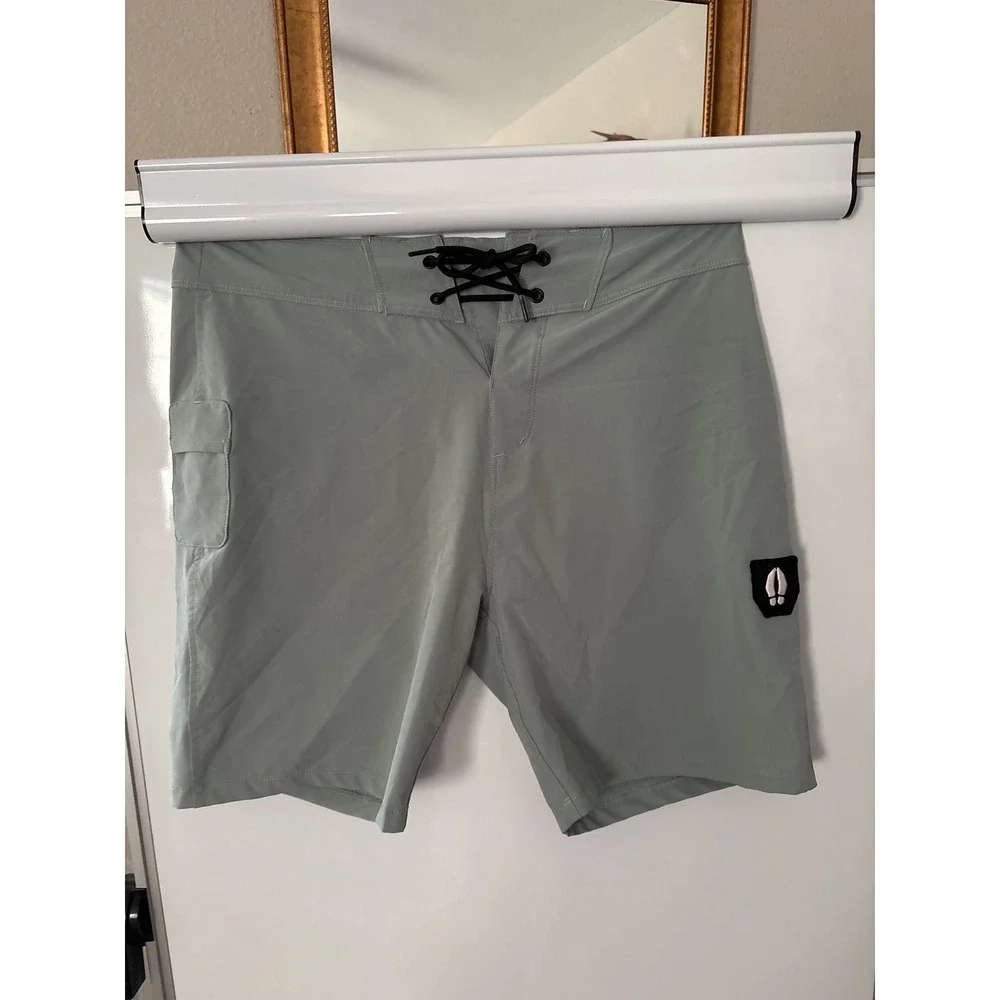 Bearded‎ Goat men's size 30 board shorts gray